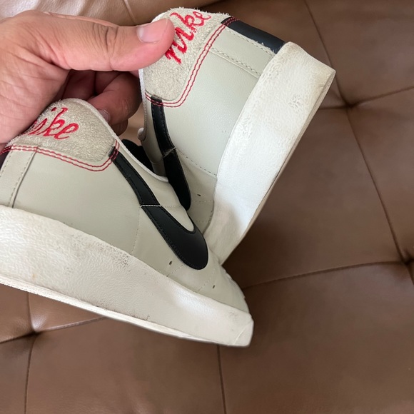 Nike shoes - Picture 4 of 7